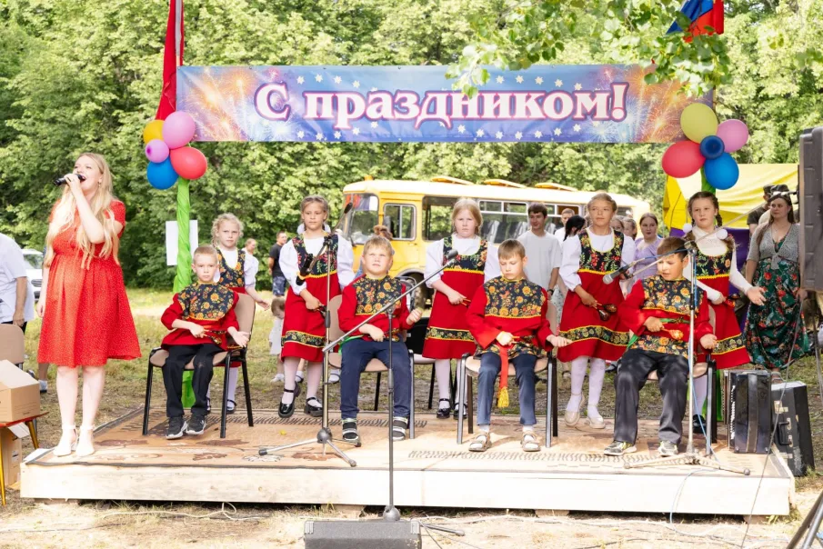 ДЕНЬ СВЯТОЙ ТРОИЦЫ И 97-АЯ ГОДОВЩИНА СО ДНЯ ОБРАЗОВАНИЯ ДАЛЬНЕКОНСТАНТИНОВСКОГО МУНИЦИПАЛЬНОГО ОКРУГА